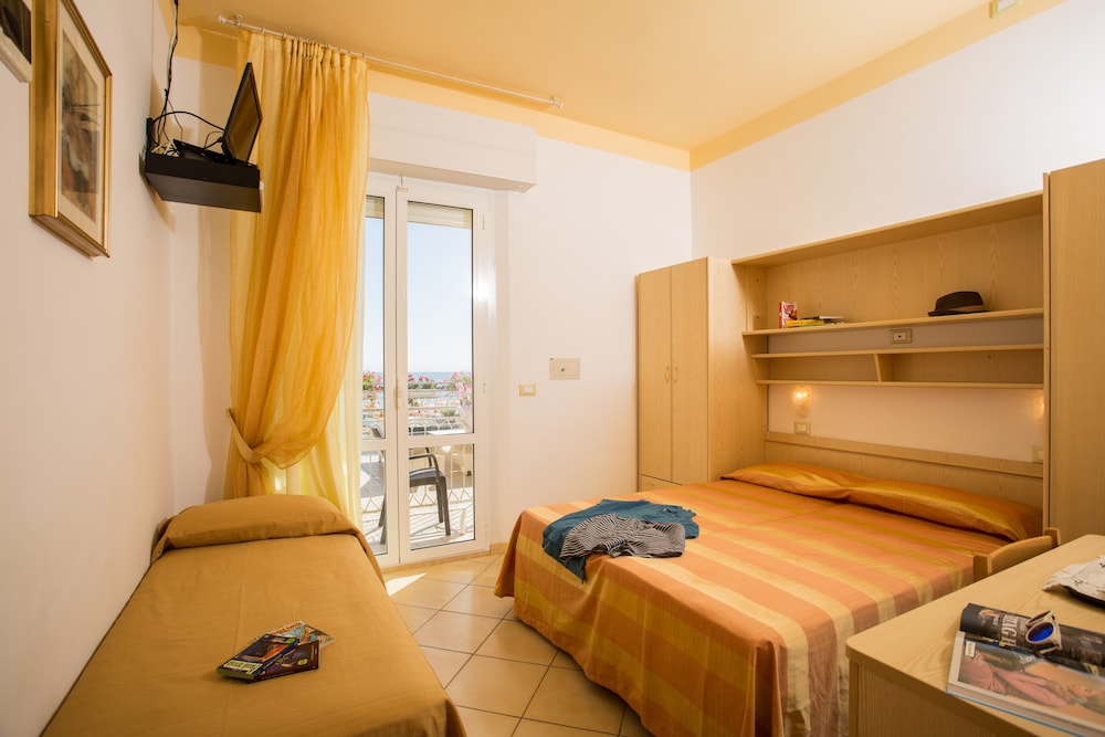 Triple Room photo 1