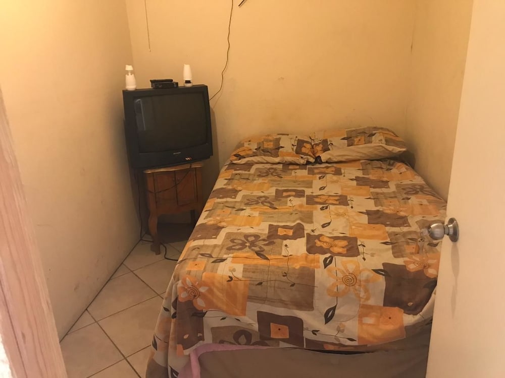 Comfort Room, 2 Double Beds, Shared Bathroom photo 1