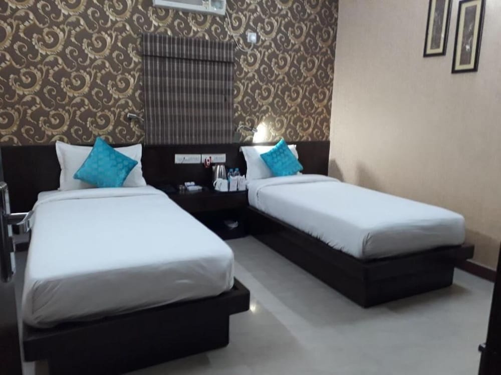 Deluxe Double or Twin Room, City View