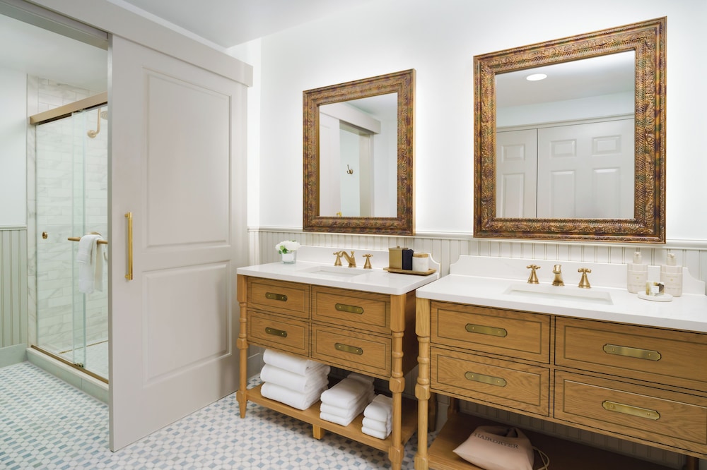 Suite - Photo 6