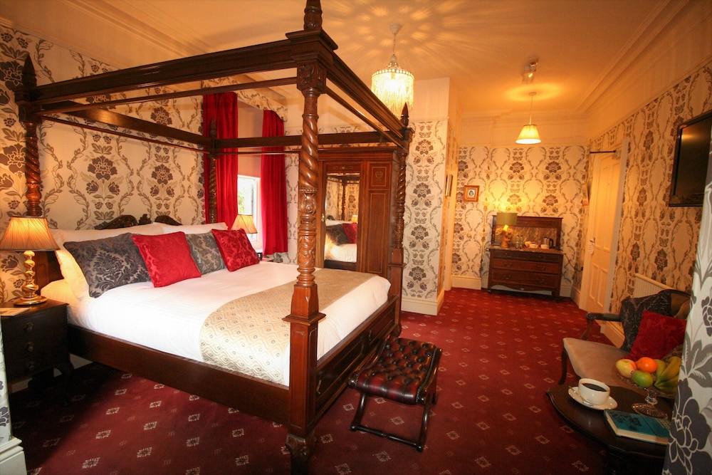 Exclusive Double Room, Ensuite (Four Poster)