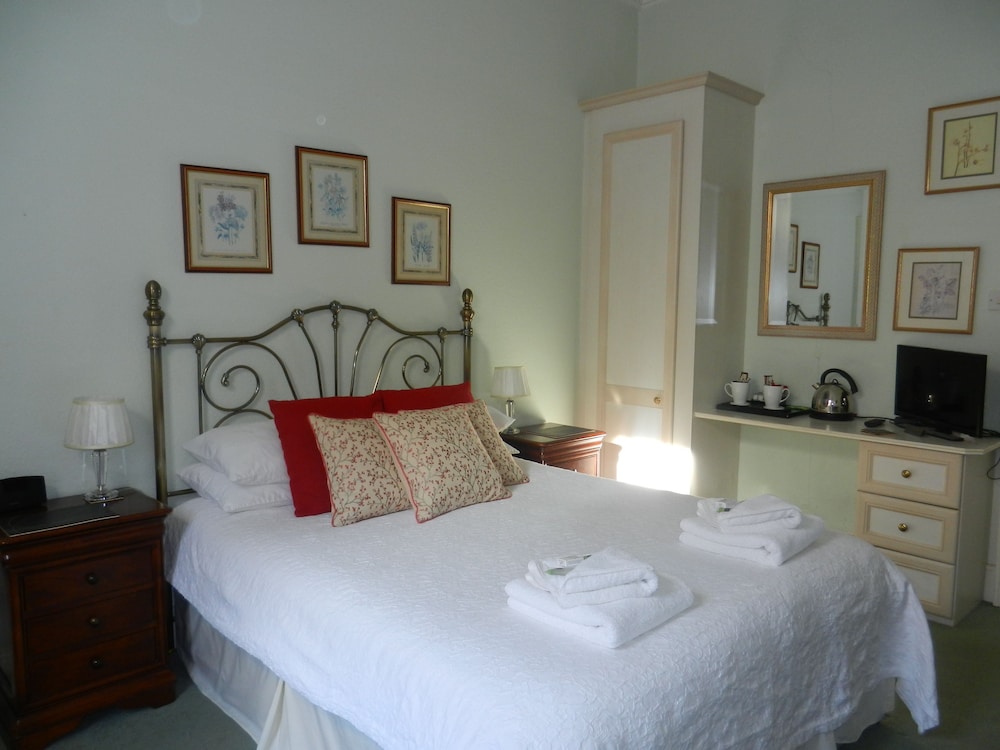 Double Room, 1 Queen Bed, Bathtub