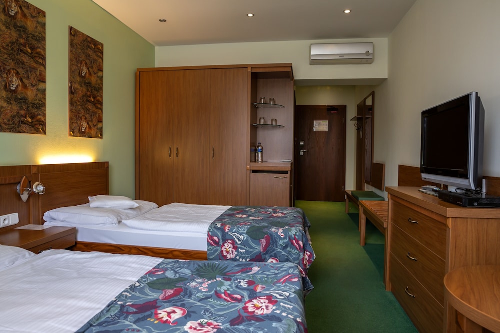 Comfort Twin Room, 2 Twin Beds, Non Smoking - Photo 2
