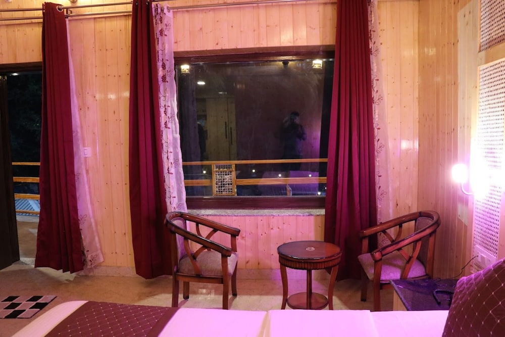 Royal Double Room, City View