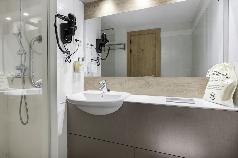 Superior Double Room - Photo 2