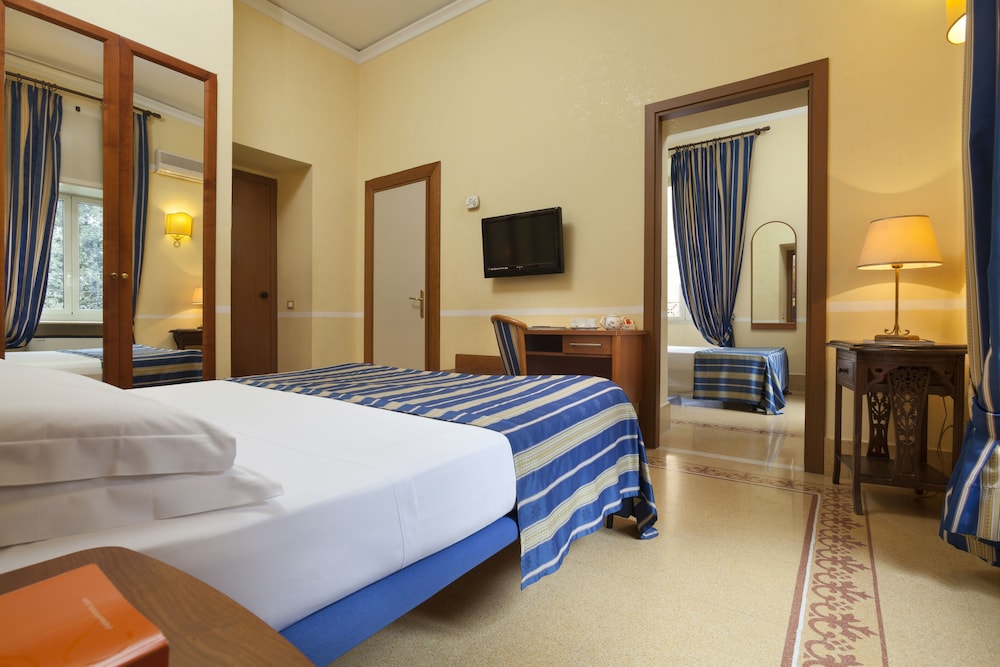 Quadruple Room photo 3
