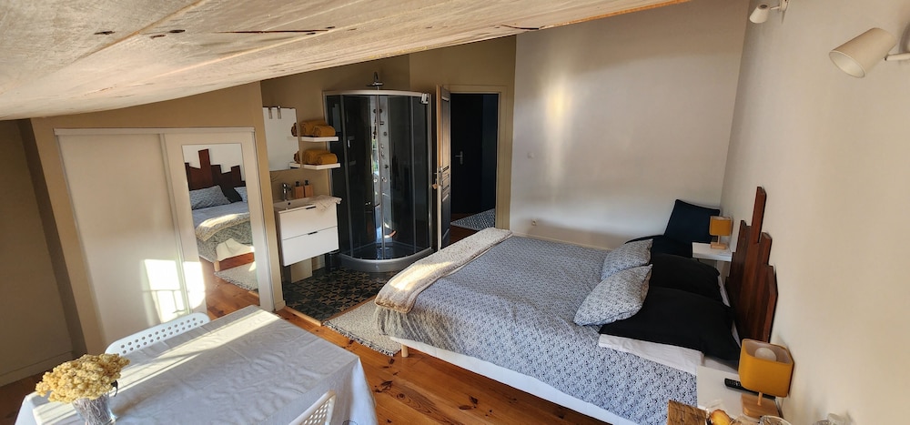 Superior Double Room (Castellas) photo 2