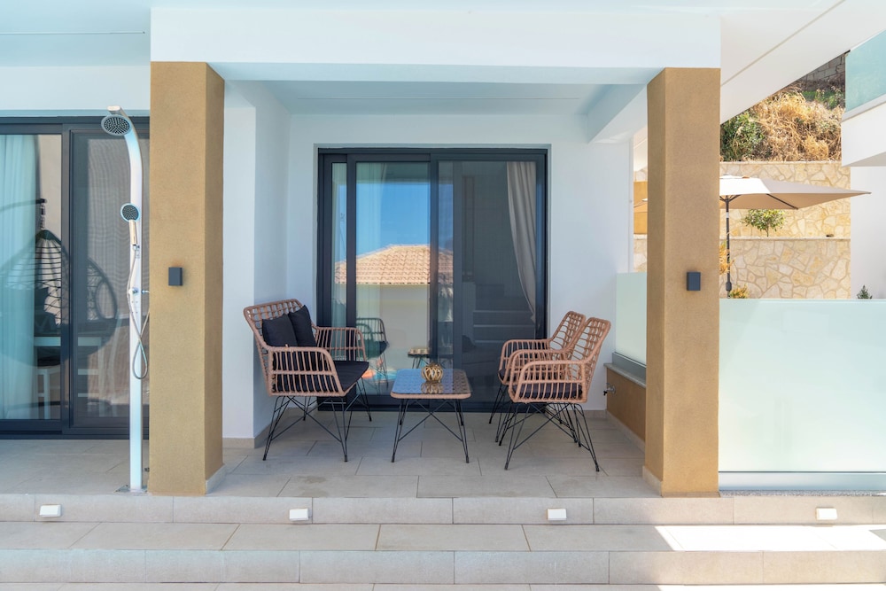 Premium Villa photo 3