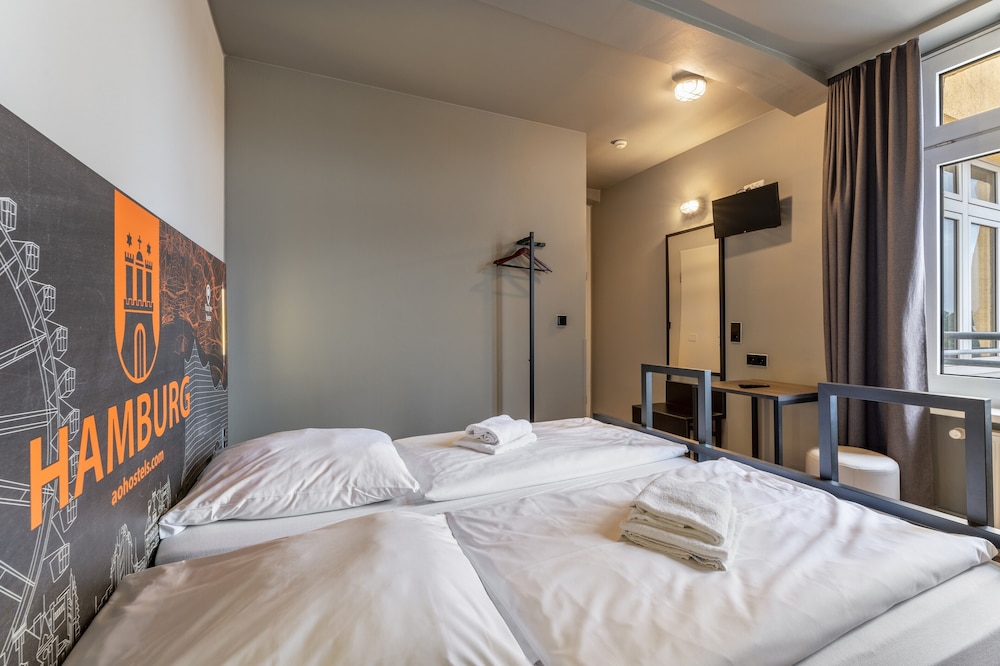 Twin Room - Photo 2