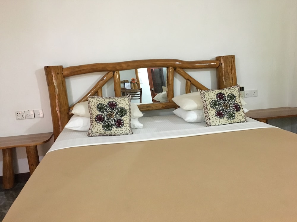 Deluxe Room, Garden View photo 2