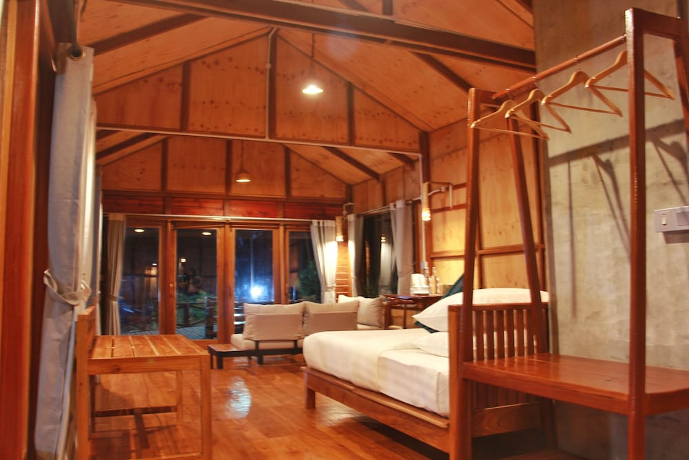 Demoso Bungalow photo 3