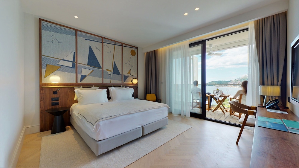 Comfort Room, Terrace, Sea View