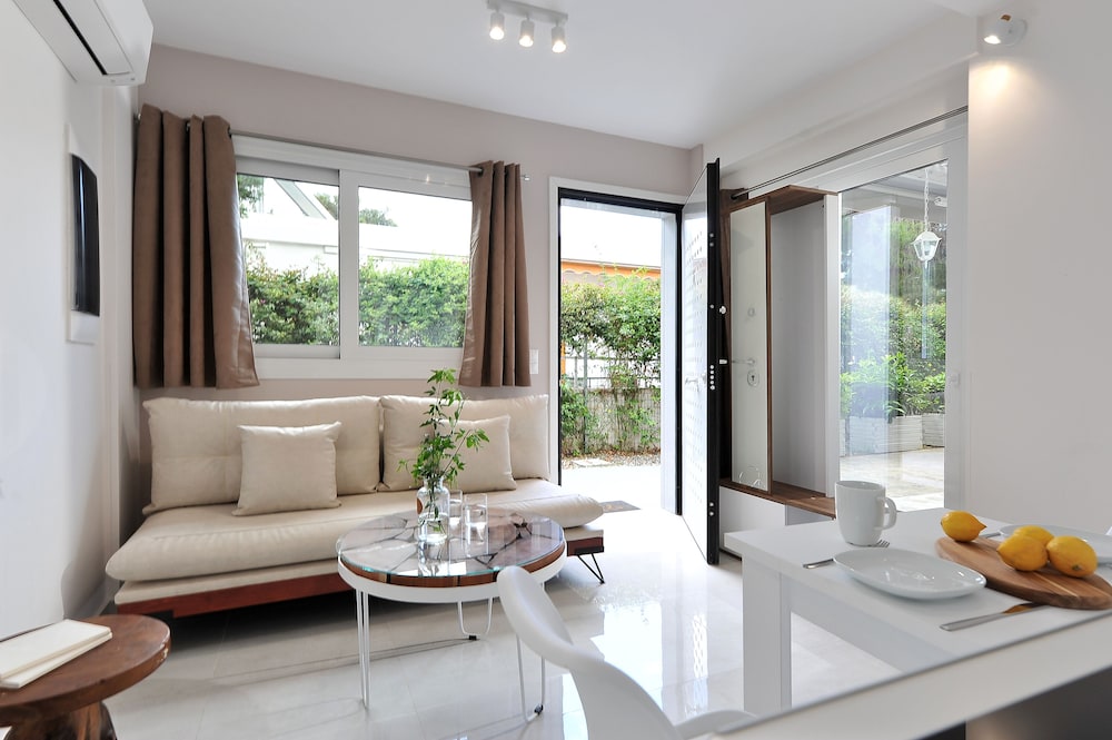Economy Duplex, Garden View (Split Level) photo 2