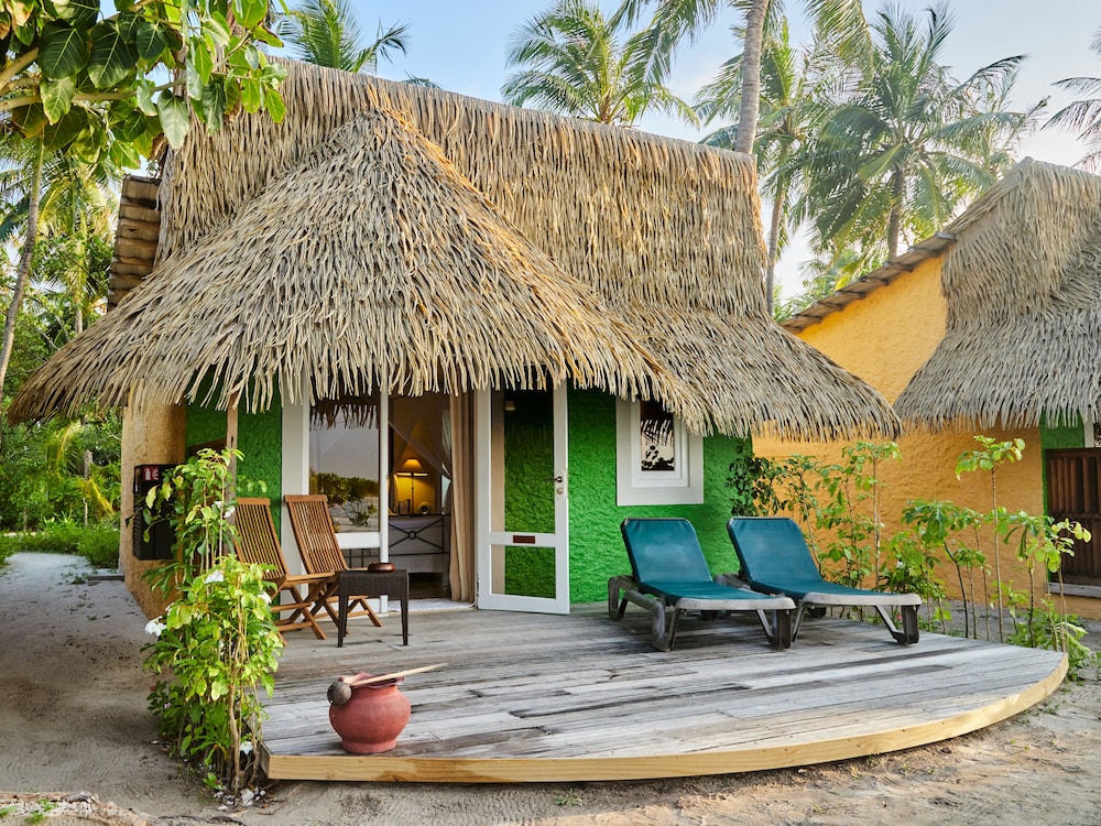Premium Beach Bungalow - Photo 6