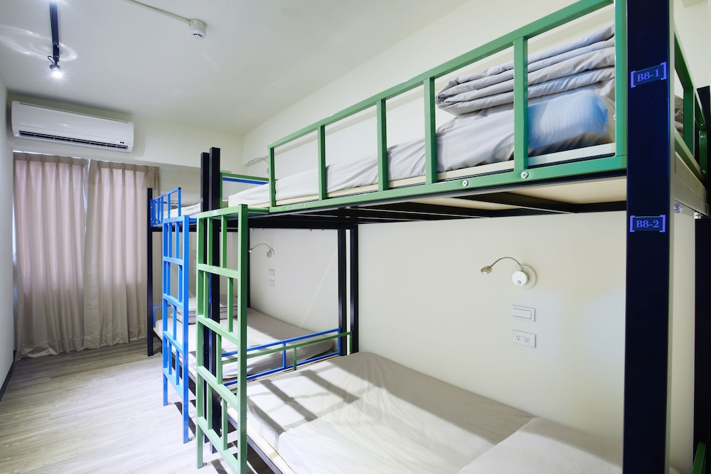 Deluxe Shared Dormitory, Women only photo 3