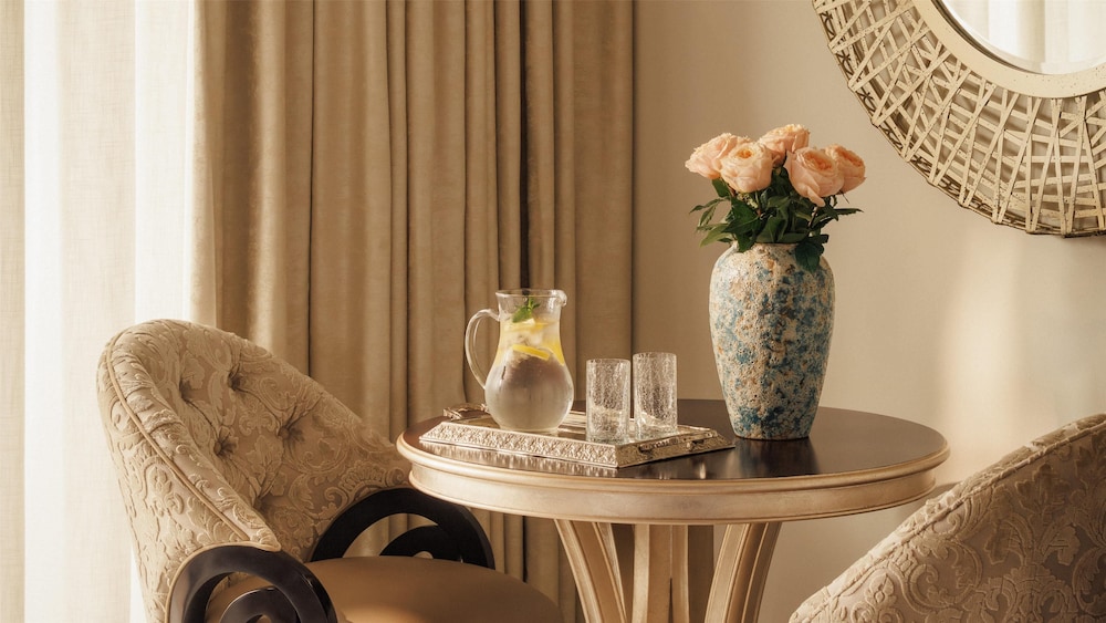 Arabian Court Family Deluxe Room - Photo 3