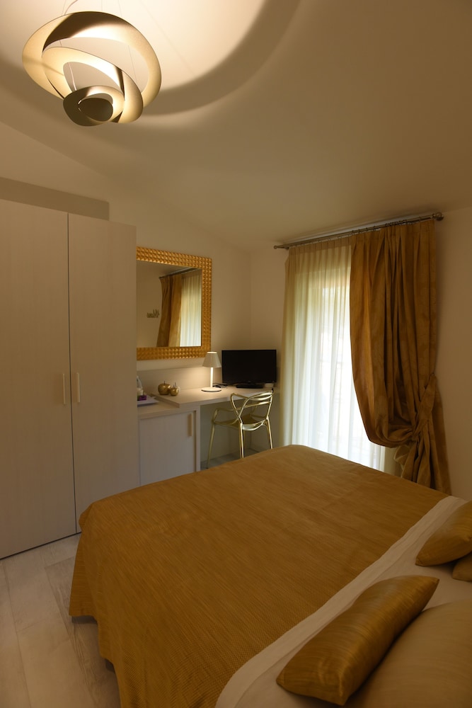 Single Room, Hill View photo 3