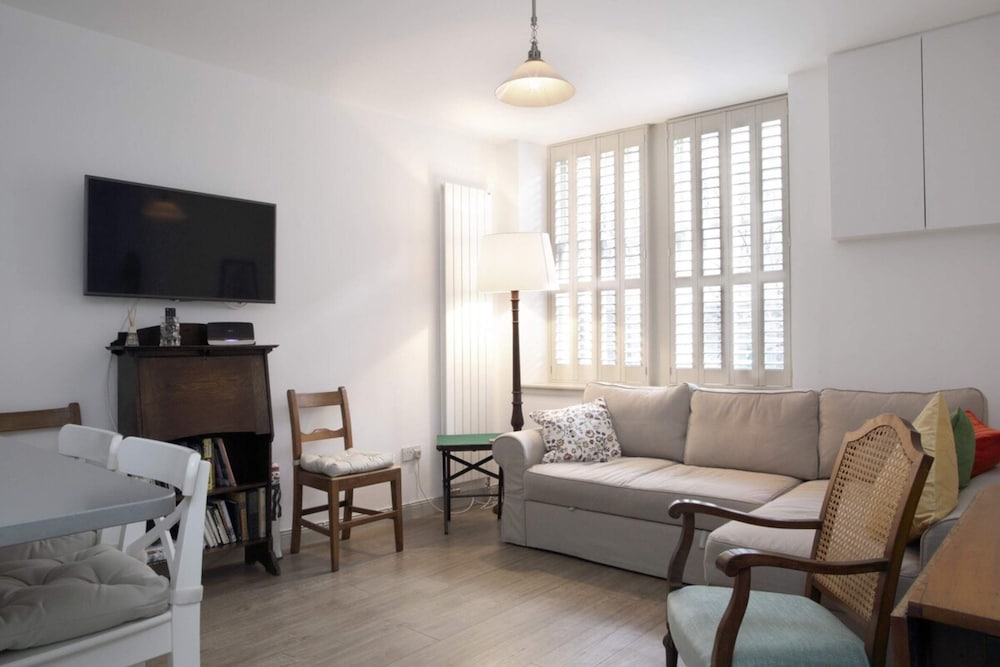 Apartment (1 Bedroom)