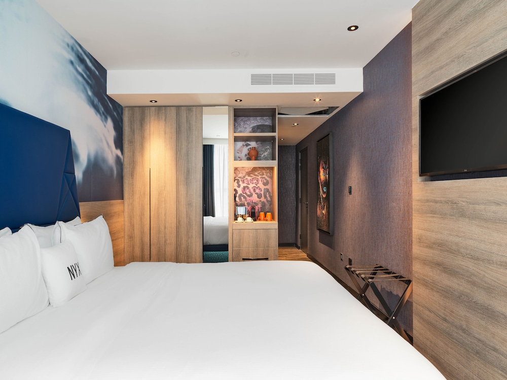 Superior Double Room, Down to Earth