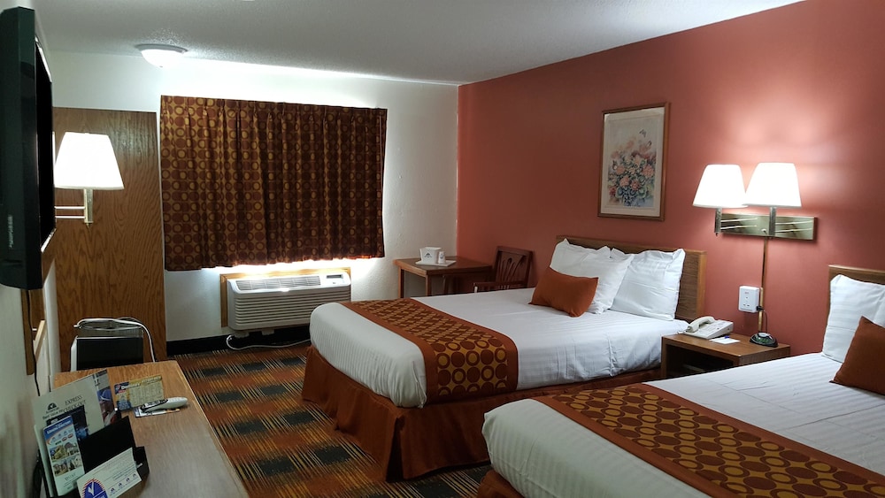 2 King Beds Suite Non-Smoking - Photo 1