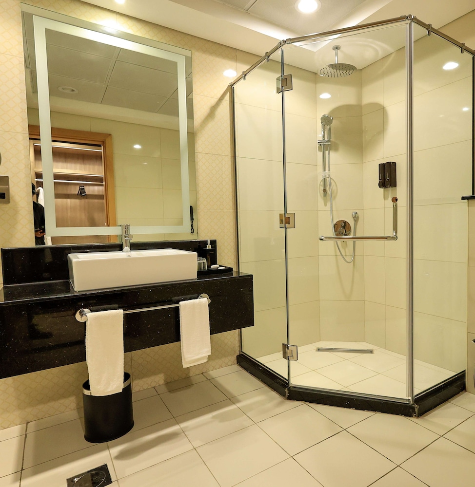 Superior Room, 2 Twin Beds, Non Smoking (Larger Room) photo 2