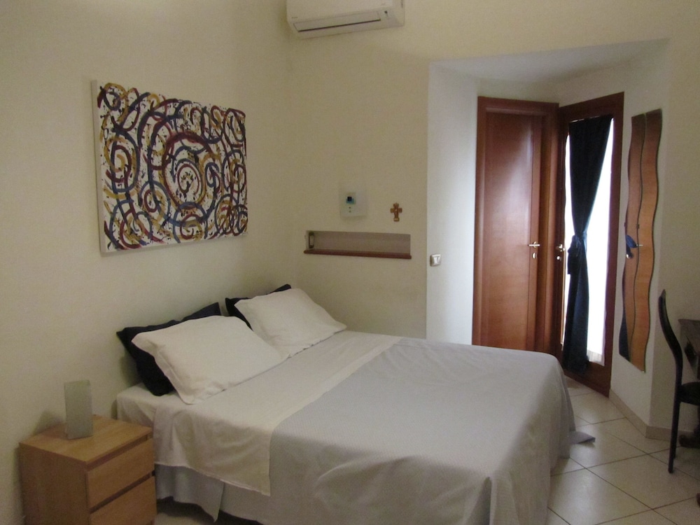 Triple Room photo 2