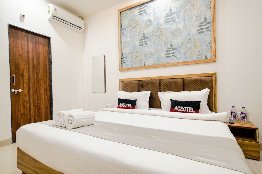 Deluxe Room - Photo 3