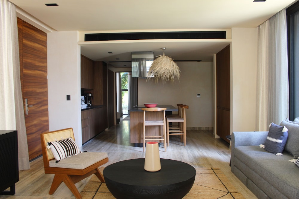Apartment, 1 Bedroom, Partial Ocean View