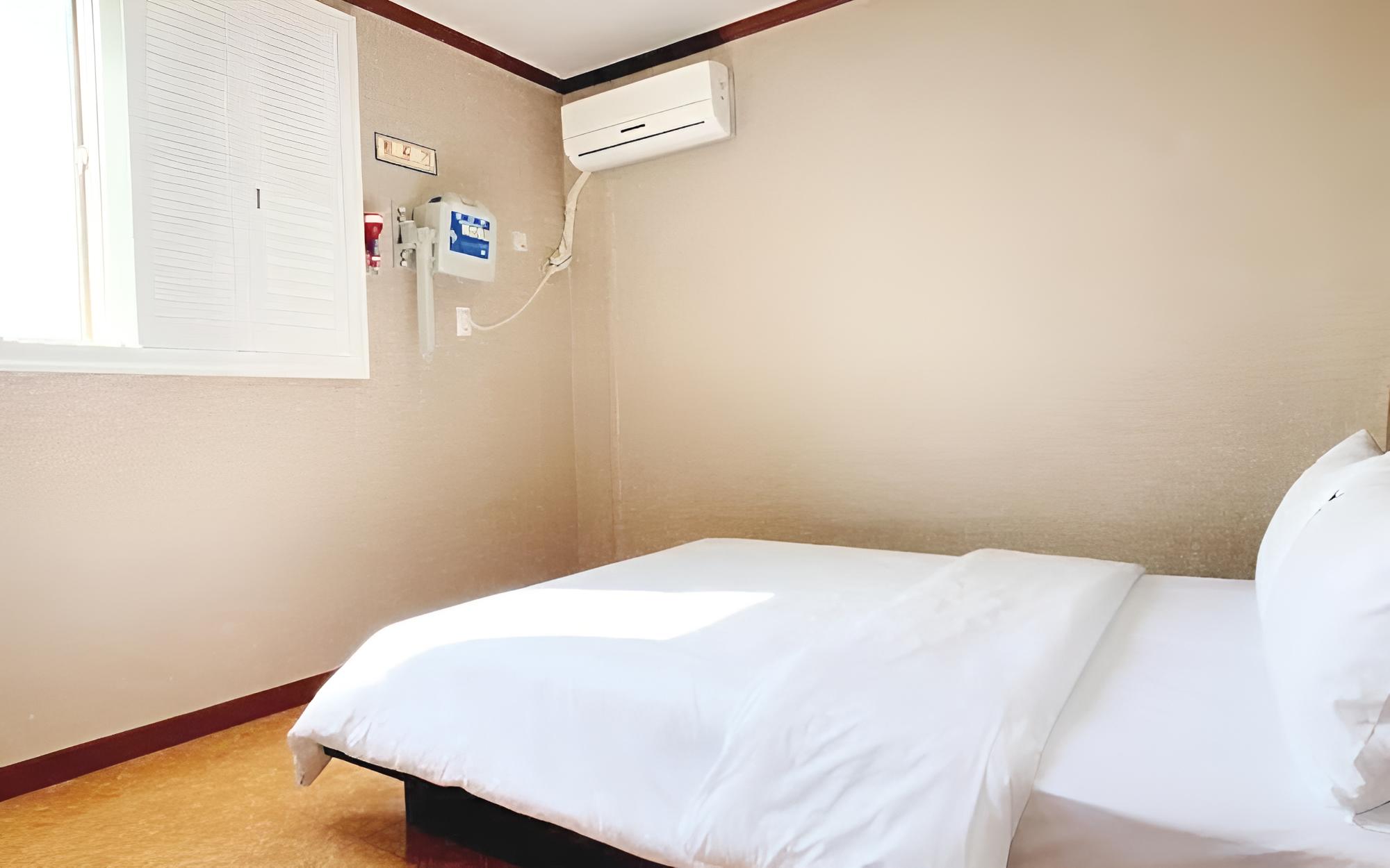 Room (Standard Room) photo 1