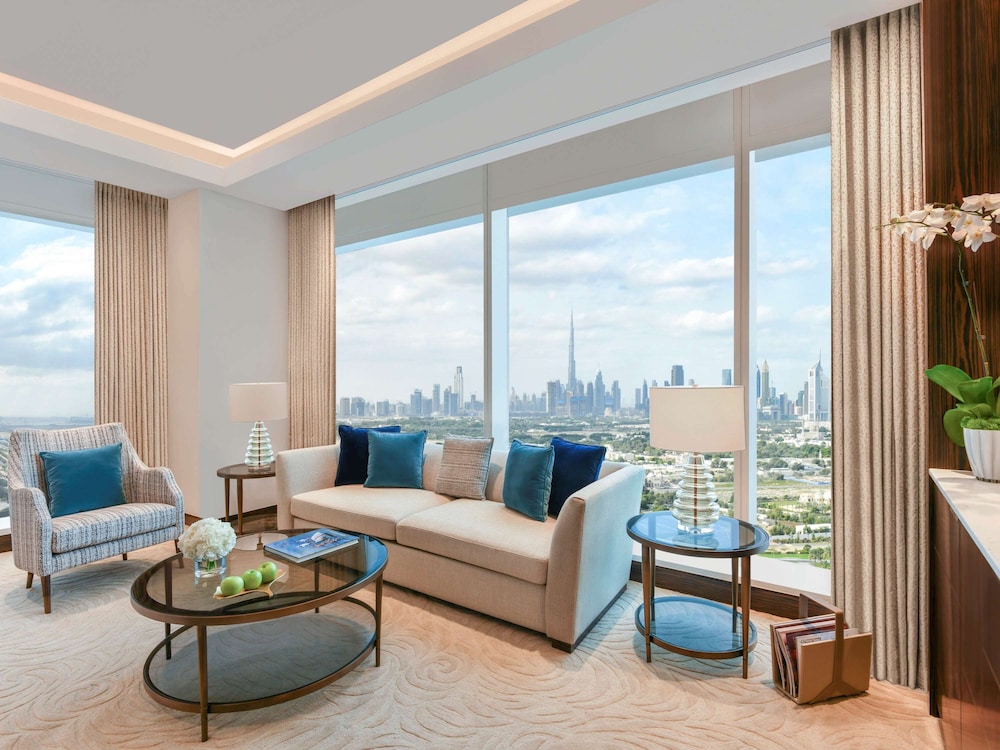 Panoramic King Suite with Club Millésime Access