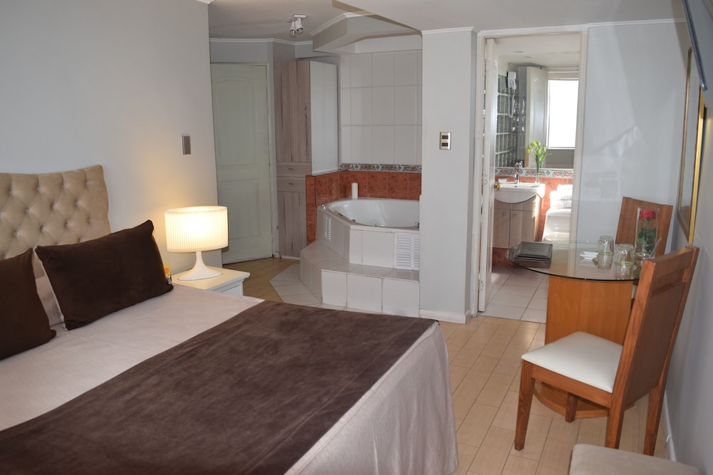 Double Room, Jetted Tub