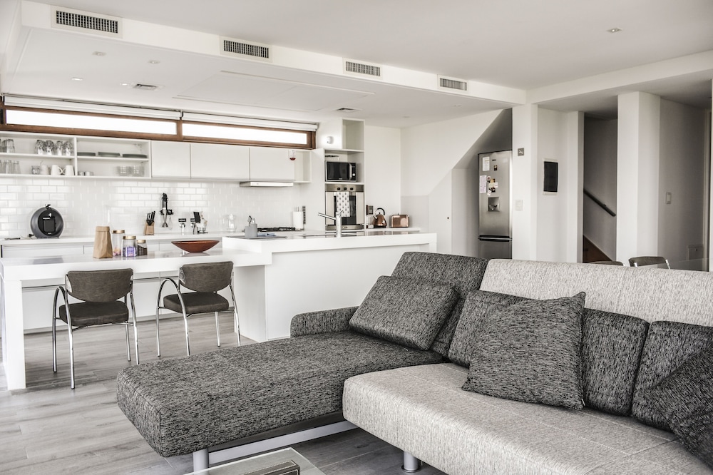 Presidential Apartment photo 2