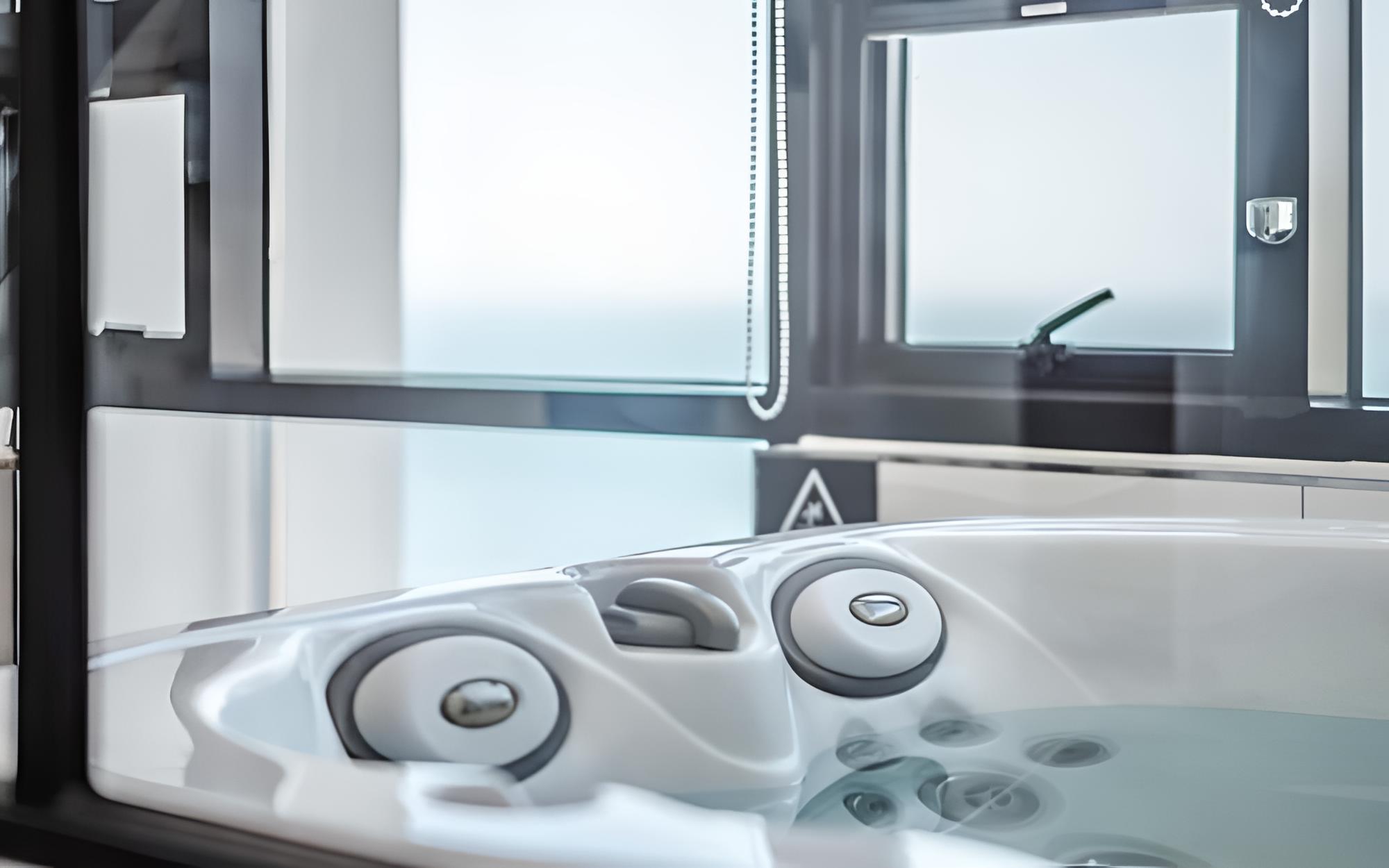 Room (B-303 (Double layer Jet spa))