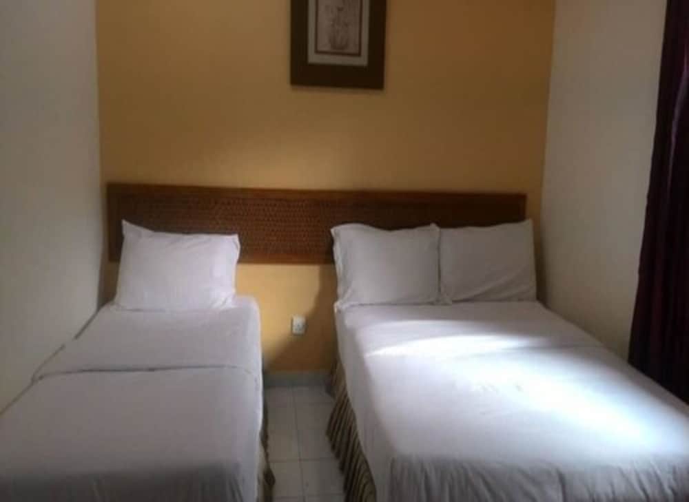 3-Bedroom Villa, 1289