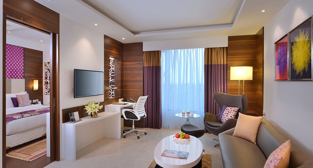 Suite (SUITE ROOM) photo 2