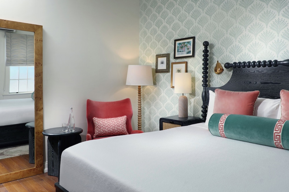 Newly Renovated - Avalon One King
