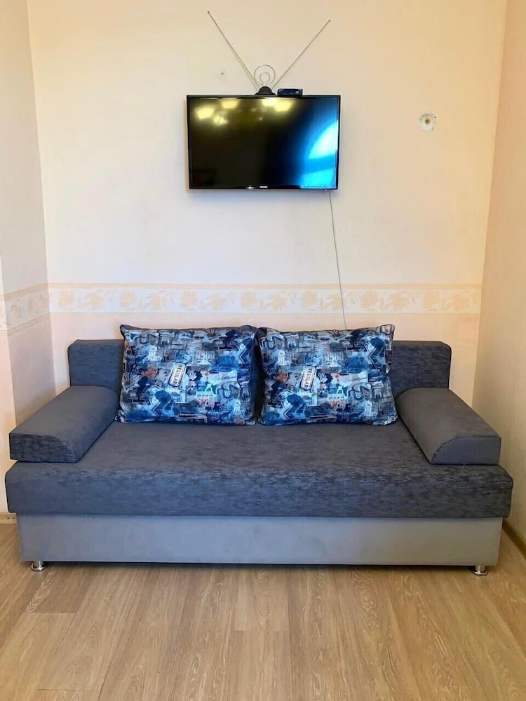 Family Room, Balcony photo 3