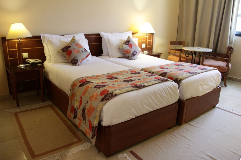 Double or Twin Room photo 3