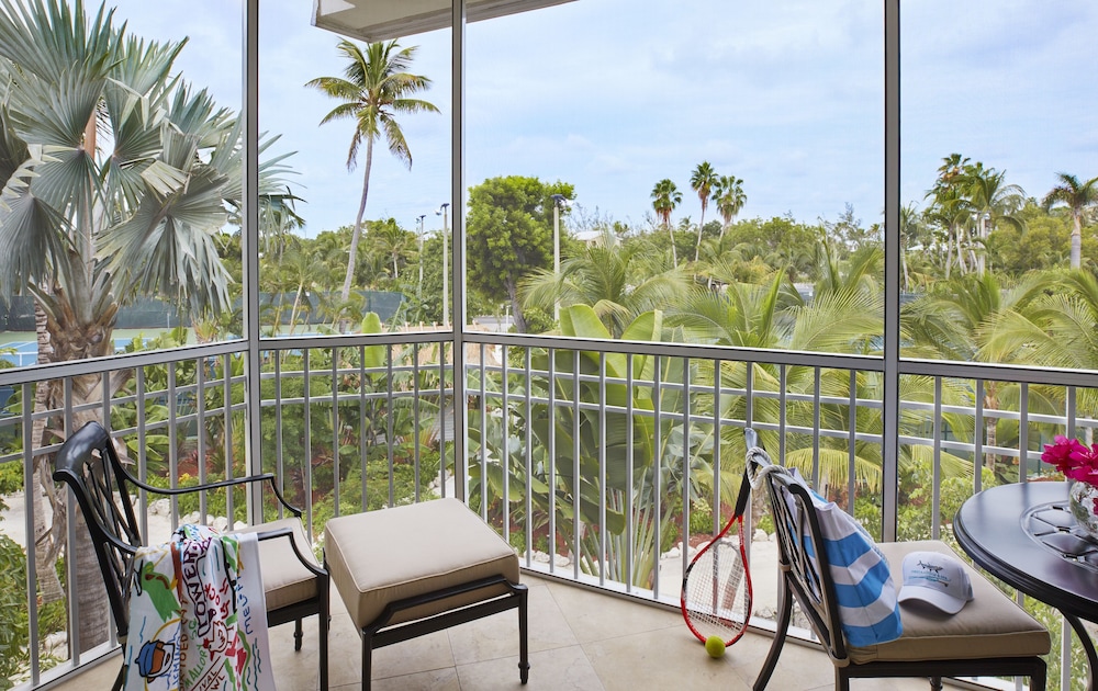 Resort View One Bedroom King Suite - Photo 4