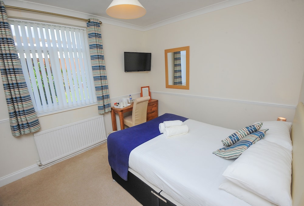 Classic Double Room (Room 5)