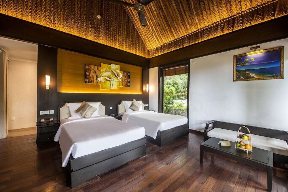 Deluxe Bungalow Seaview Twin photo 3