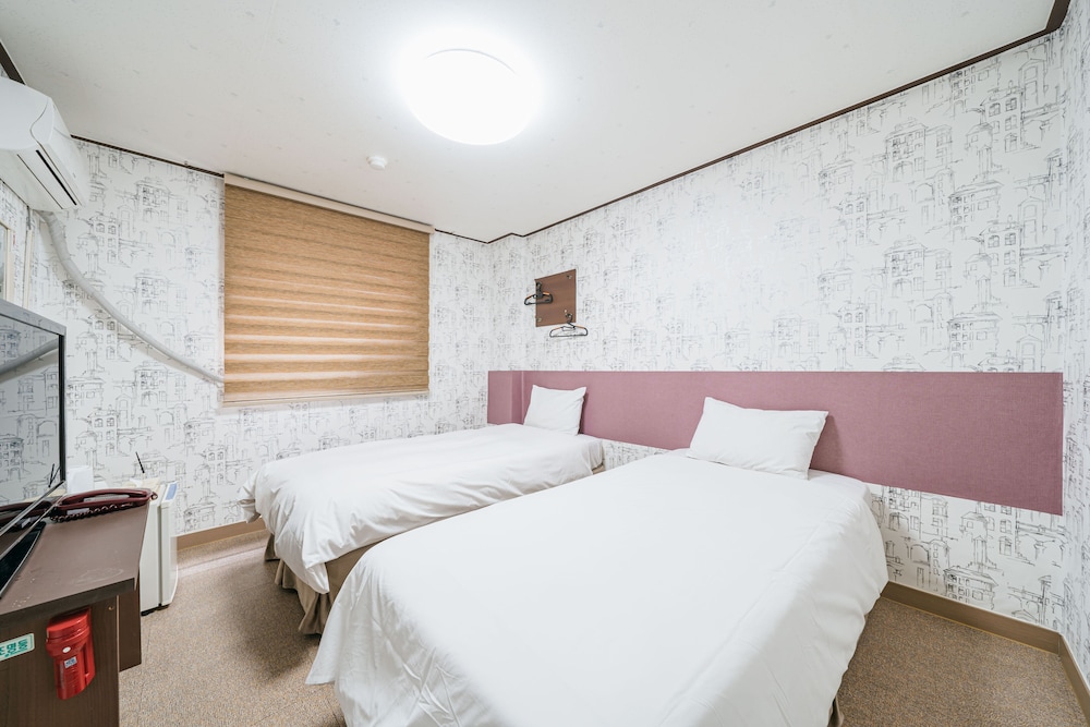 [Walk in] Event Room (Room assigned on-site) (Check-in unavailable after midnight) photo 3