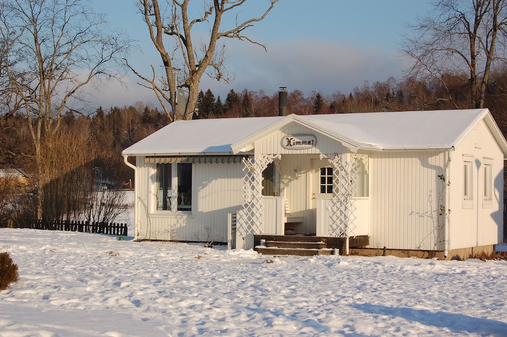 House, 2 Bedrooms, Garden View, Lakeside photo 2
