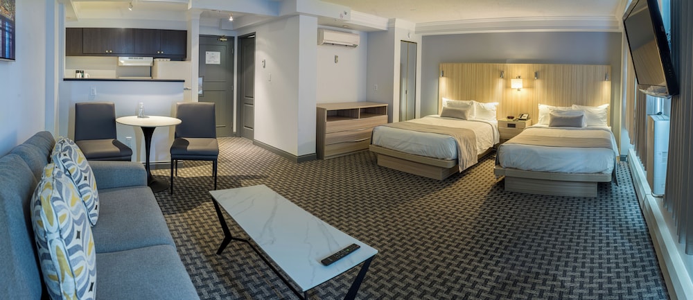 Premium Studio, 2 Double Beds - Photo 1