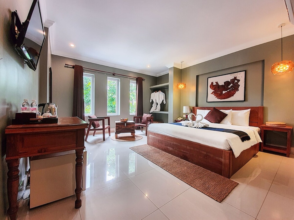 Deluxe Studio Suite