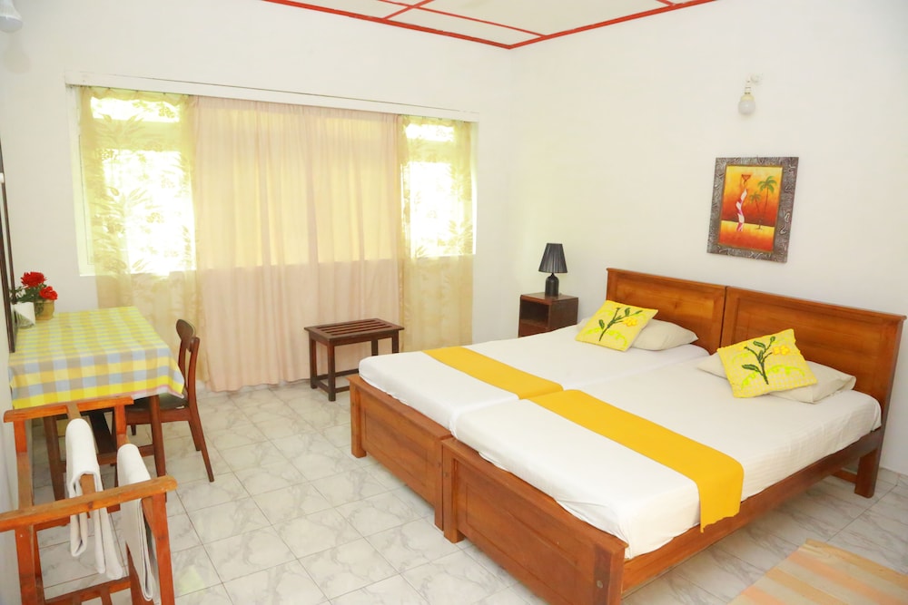 Standard Double or Twin Room photo 2