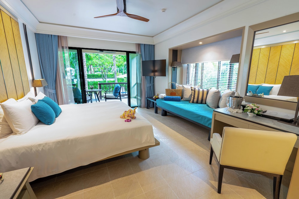 Deluxe Room, 1 King Bed (Garden Pavilion) - Photo 7