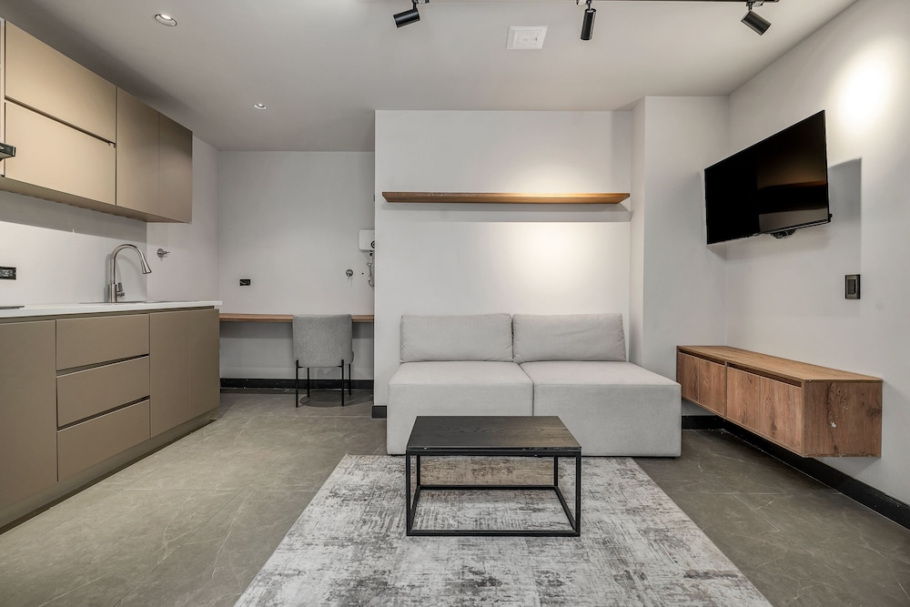 Apartment, 2 Bedrooms (205)