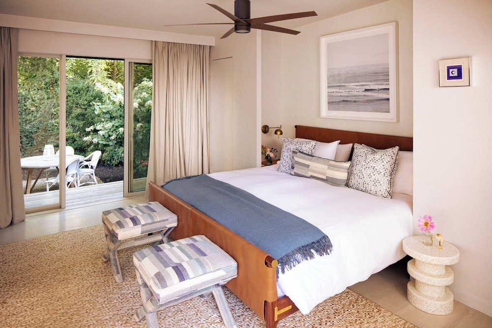 The Petit Lagoon Suite