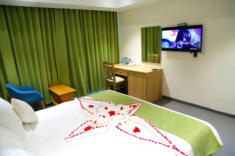 Premier Room, 1 Queen Bed, Non Smoking photo 1